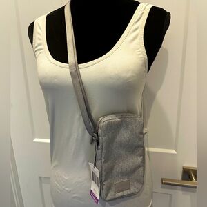 Vera Bradley Reactive Easy RFID Crossbody Bag NWT